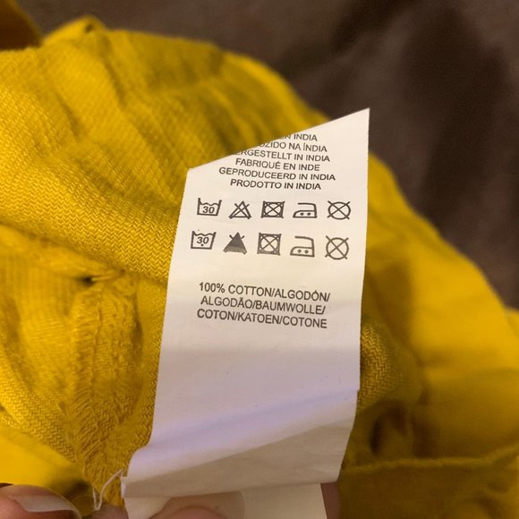 Yellow Romper with Pockets - Picture 3 of 4